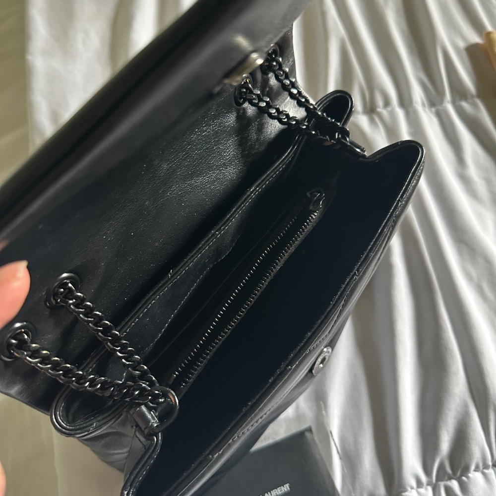 Yves Saint Laurent Black Quilted Leather Chain Shoulder Bag - Picture 5 of 16
